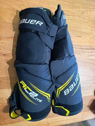 BAUER ACP ELITE SENIOR HOCKEY GIRDLE (USED)