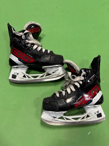 Junior CCM JetSpeed FT670 Hockey Skates Size 2