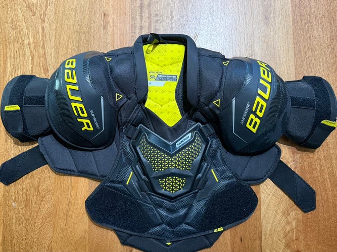 BAUER SUPREME 3S PRO SHOULDER PADS