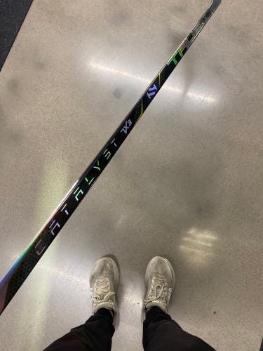 Senior True Catalyst 7x3 Right Handed Hockey Stick T92.5 85 Flex (New)