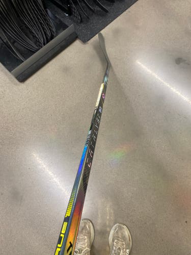 Senior True Catalyst 7x3 Right Handed Hockey Stick T92.5 85 Flex (New)