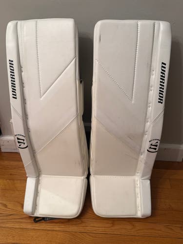 30" Warrior Ritual G6 E+ Goalie Leg Pads (New)