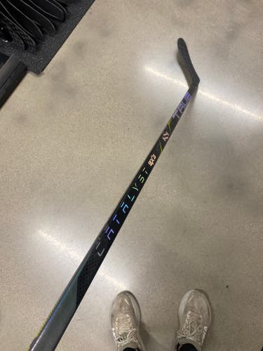 Senior True Catalyst 9x3 Left Hand Hockey Stick T28 75 Flex (New)