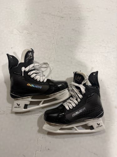 Black 2024 Bauer Supreme Shadow Hockey Skates Pro Stock 8.5 (New)