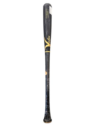 Used Victus JC24 BB/SB Wood Bat Black And Gold 31" 11835-S000211809