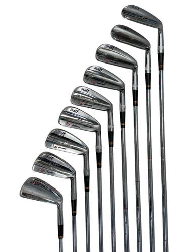 Used Wilson STAFF GOOSE-NECK Mens Package Set RH Chrome 9 Piece 11835-S000213075