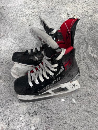 Bauer Vapor 5x Pro Hockey Skates Regular Width Size 1 (Used)