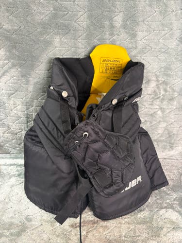 Black Junior Medium Bauer Supreme One.7 Hockey Goalie Pants (Used)