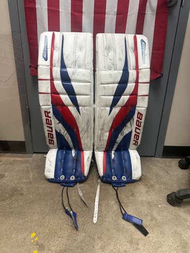 35" Bauer Reactor 4000 Goalie Leg Pads (Used)