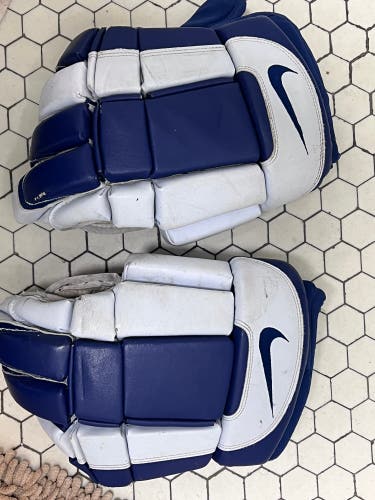Nike Bolero Gloves 14" (Used)