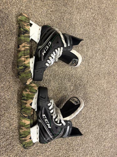 2021 CCM Ribcor 86K Hockey Skates Regular Width 8 (Used)