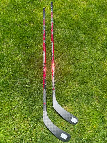 NEW Intermediate Bauer Pulse Right Hand Hockey Stick P28 65 Flex (New)