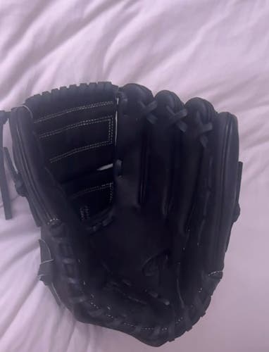 RH Pitcher's Baseball Glove 11.75" (New)