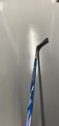 Senior CCM JetSpeed FT9 Pro Right Handed Hockey Stick P29 70 Flex Pro Stock (New)