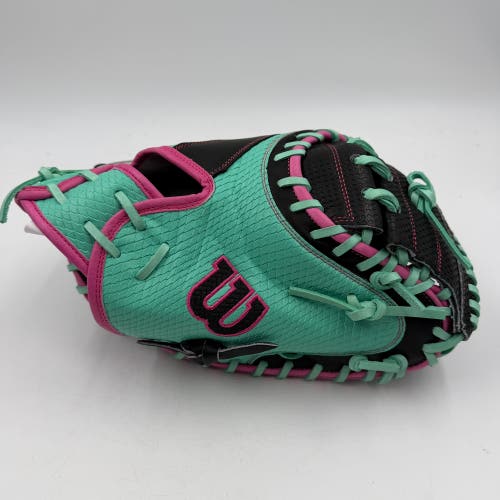 Wilson A2000 M23 33.5 Catchers Mitt Baseball Glove