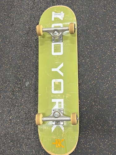 Used Zoo York ZOO YORK Complete Skateboard Green 8" 11337-S000498381