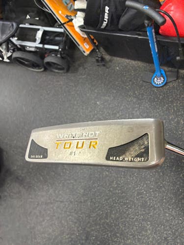 Used Odyssey WHITE HOT TOUR 1 Mens Putter RH 11337-S000498379