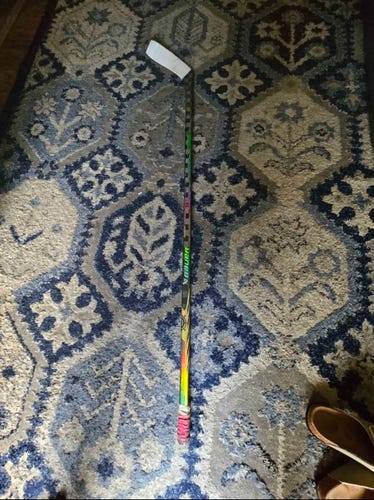 Intermediate Bauer Proto-R Left Hand Hockey Stick P28 40 Flex (Used)