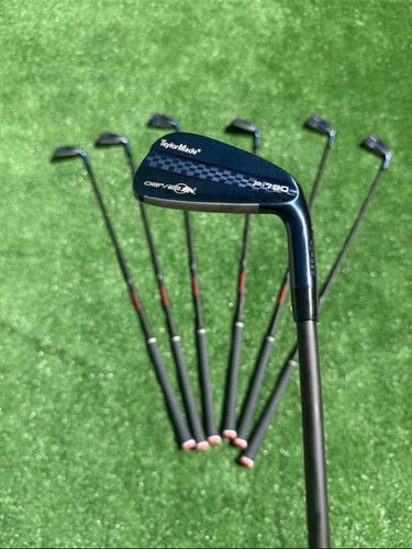 TaylorMade Pursuit Collection Oracle Red Bull P790 4-PW Iron Set (Dynamic Gold)!