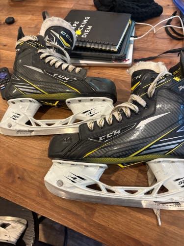 CCM Ccm tacks classic Hockey Skates Regular Width 9.5 (Used)