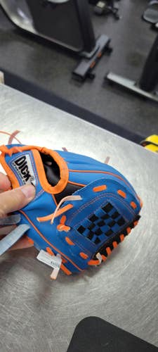 Used DICKS 8 BB/SB Glove RH Throw Royal Blue 8" 11497-C000162052