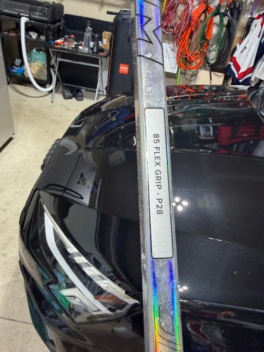 Senior CCM JetSpeed FT8 Pro Left Hand Hockey Stick P28 85 Flex Pro Stock (New)