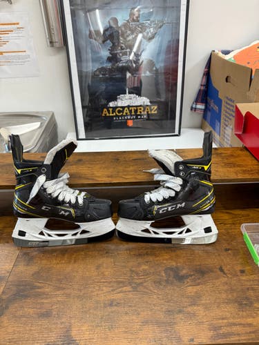 CCM Super Tacks AS3 Hockey Skates Size 4.5(Used)