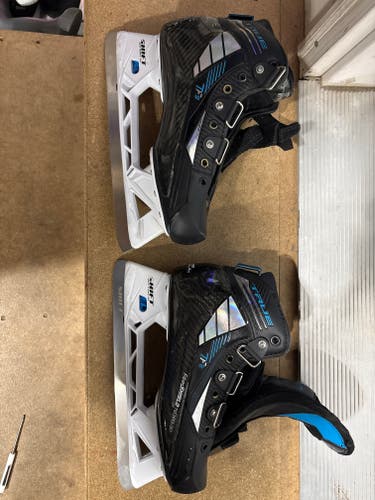 True TF9 Hockey Goalie Skates Regular Width 8.5 (Used)