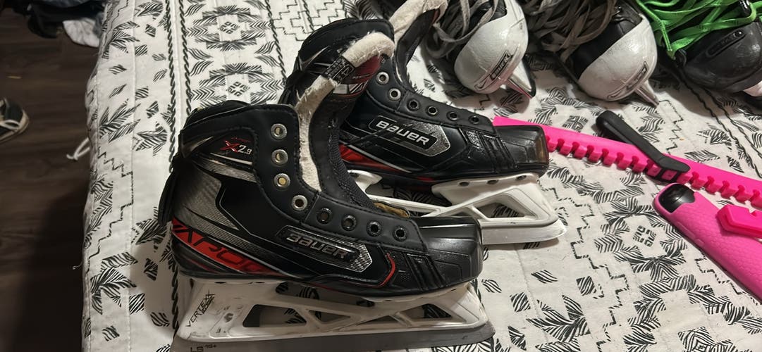 2019 Bauer Vapor X2.9 Hockey Goalie Skates Regular Width Size 4.5 (Used)