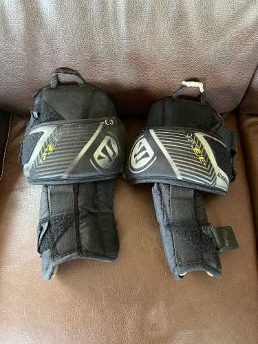 Warrior RX3E (Used) knee pads Jr