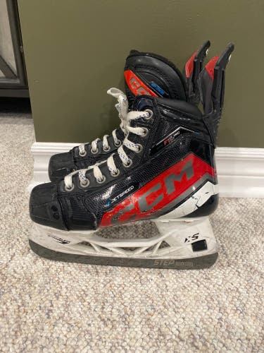 2023 CCM JetSpeed FT6 Pro Hockey Skates Regular Width Size 2 (Used)
