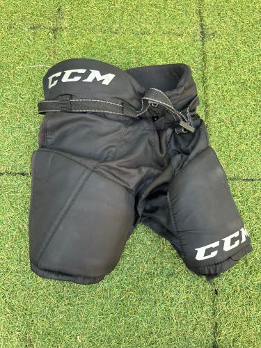 Youth Medium CCM Tacks 9550 Hockey Pants (Used)
