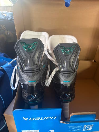 Black 2026 Bauer Supreme F50 Pro Hockey Skates 9 (Used)