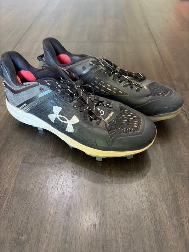 Black Men's Size M 8.0 (W 9.0) Under Armour Charged Metal (Used)