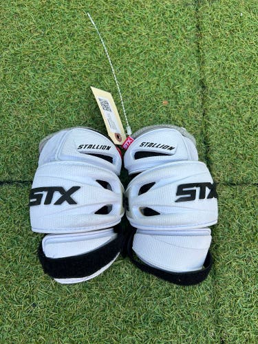Adult Medium STX Stallion 900 Arm Pads (Used)