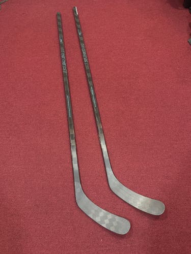 2 Pack CCM Vizion 2 Left Hand Hockey Stick P29 75 Flex Pro Stock (New) ItemTMDV2
