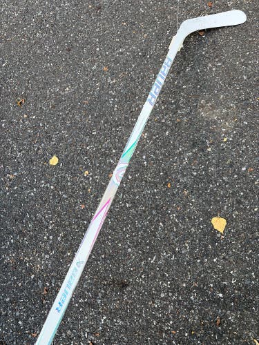 Junior Bauer Proto2 Hockey Stick Right Handed P92 30 Flex (Used)