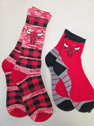 ST3 Mens NBA CHICAGO BULLS Crew Socks Lot of 2 Pair LARGE New