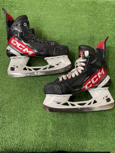 Senior CCM JetSpeed Control (SMU) Hockey Skates 7 (Used)