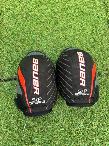 Youth Small Bauer Lil Sport Elbow Pads (Used)