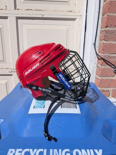 Bauer 4500 w/ Bauer RBE 3 Cage Combo