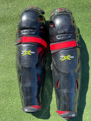 Senior Bauer Vapor 2X Pro Shin Pads 17" (Used)