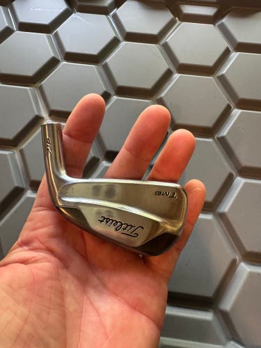 Men's 2015 Titleist 716 T-MB 2 iron Right Handed Uniflex Steel Shaft 36" (Used)
