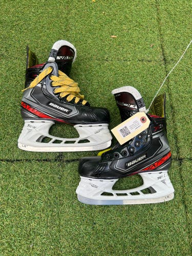 Junior Bauer Vapor X2.9 Hockey Skates Regular Width Size 1 (Used)