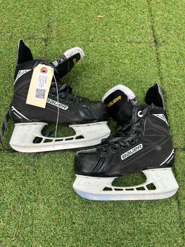 Youth Bauer Supreme S140 Hockey Skates Regular Width 12 (Used)