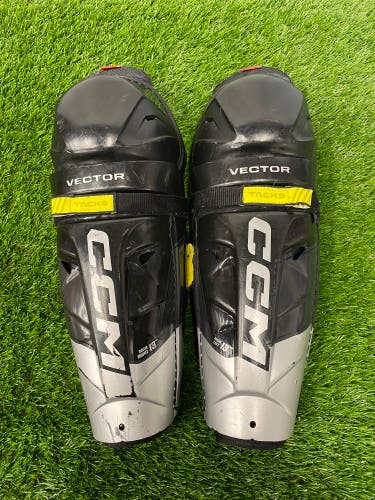 CCM Vector Shin Pads | Junior Size 13"