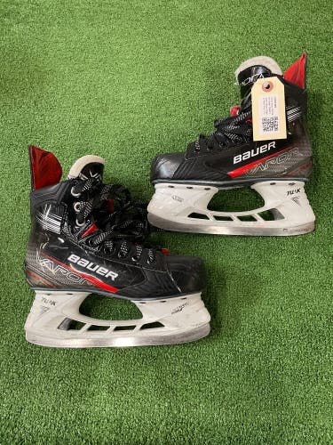 Bauer S23 Vapor Select (SMU) Junior Hockey Skates | Regular Width | Size 2.5