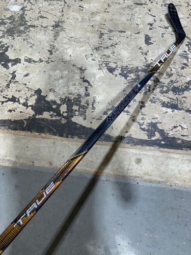 Senior True HZRDUS 9x4 Hockey Stick Left Hand P28M 65 Flex Pro Stock (Used)