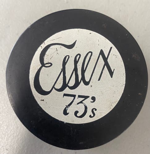 Essex 73's puck OHA JrC