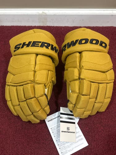 Boston Bruins Winter Classic Sher-Wood Code Photon 1 Gloves (New) Item#SRWCB